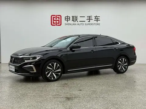 Volkswagen Passat 2025