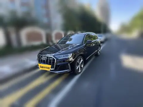 Audi Q7 2021