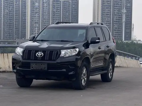 Toyota Prado 2018 — фото 1