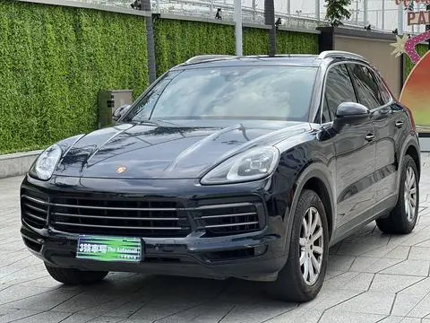 Porsche Cayenne 2018 — фото 1