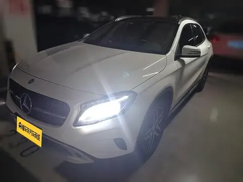 Mercedes-Benz GLA 2016