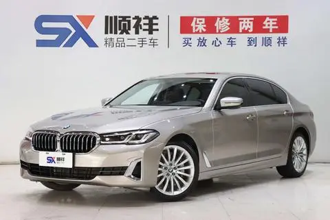 BMW 5 Series 2022 — фото 1