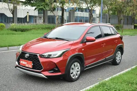Toyota YARIS L 2021 — фото 1