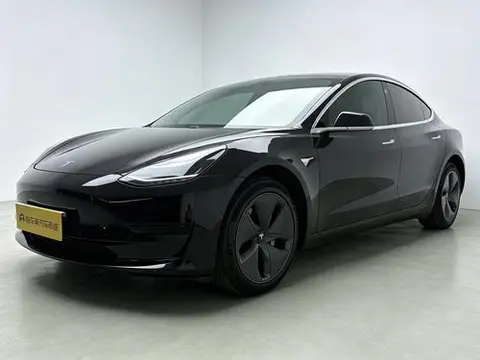 Tesla Model 3 2020 — фото 1