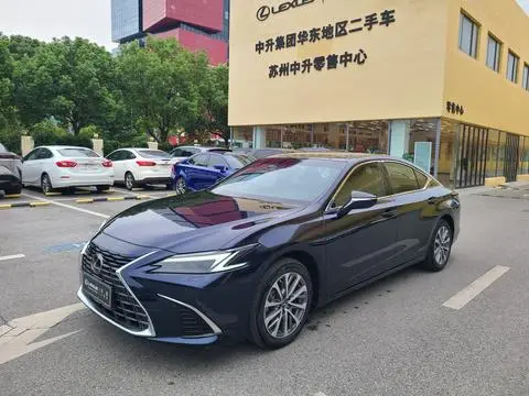 Lexus ES 2025 — фото 1