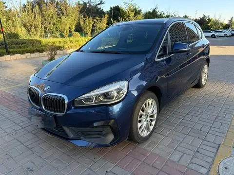BMW 2 Series 旅行车 2018