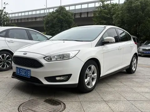 Ford Focus 2017 — фото 1
