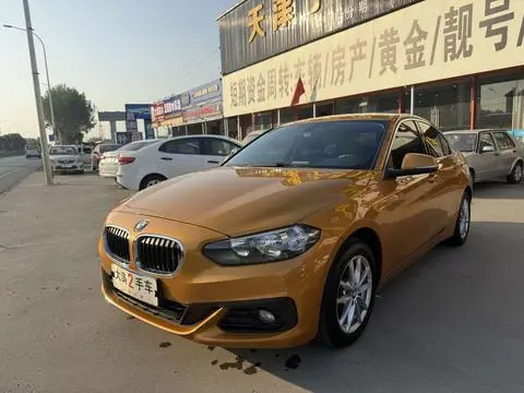 BMW 1 Series 2017 — фото 1