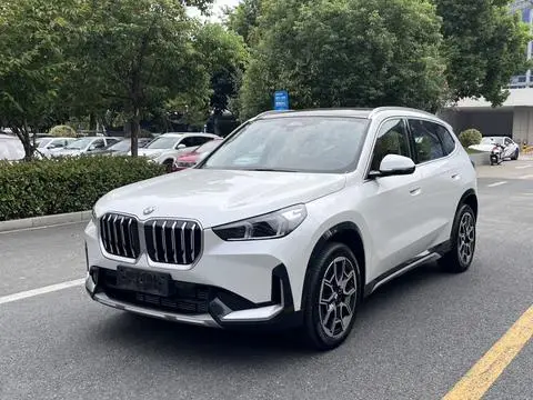 BMW X1 2025 — фото 1