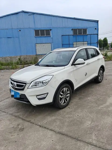 BAIC X65 2015 — фото 1