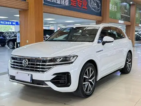 Volkswagen 途锐 2019 — фото 1