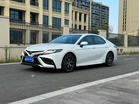 Toyota Camry 2021
