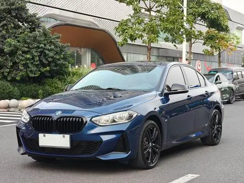 BMW 1 Series 2021