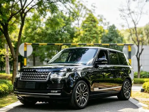 Land Rover Range Rover 2017 — фото 1