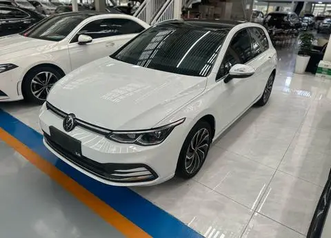 Volkswagen Golf 2021
