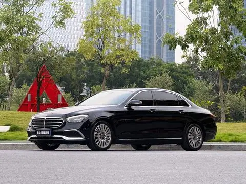 Mercedes-Benz E-Class 2023 — фото 1
