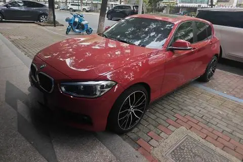 BMW 1 Series 2016 — фото 1