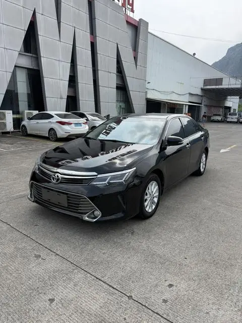 Toyota Camry 2015
