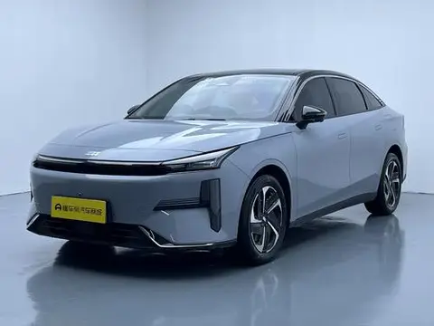 Geely L6 2024