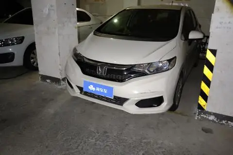 Honda Fit 2018 — фото 1