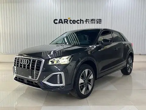 Audi Q2L 2022 — фото 1