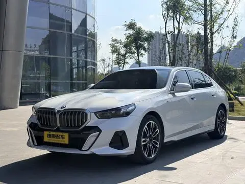 BMW 5 Series 2024