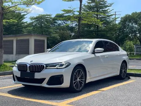 BMW 5 Series 2022 — фото 1