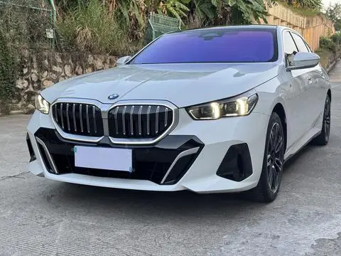 BMW 5 Series 2024