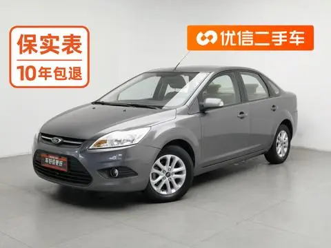 Ford Focus 2013 — фото 1