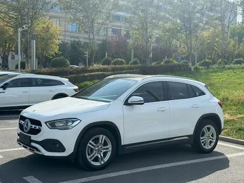 Mercedes-Benz GLA 2020