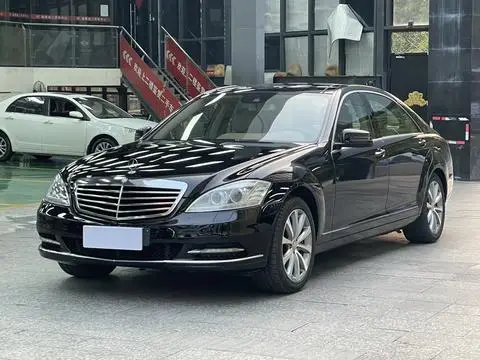 Mercedes-Benz S-Class 2010