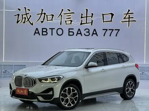 BMW X1 2022 — фото 1
