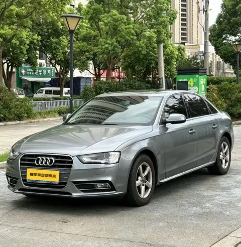 Audi A4L 2013
