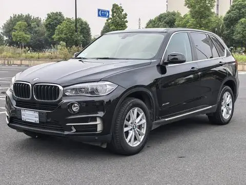 BMW X5 2018 — фото 1