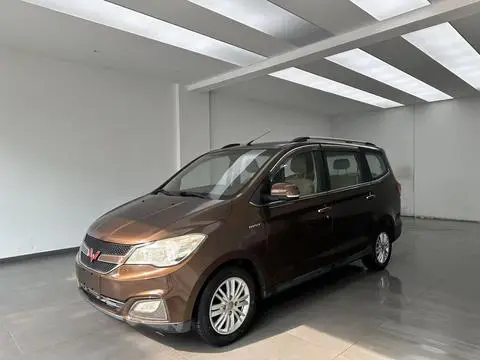 Wuling Hongguang 2015 — фото 1