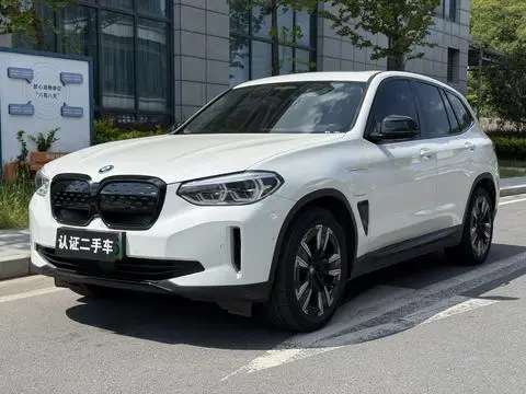 BMW iX3 2021
