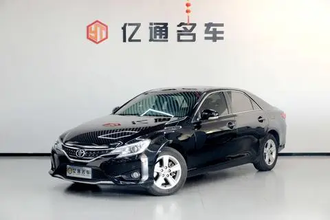 Toyota Reiz 2013