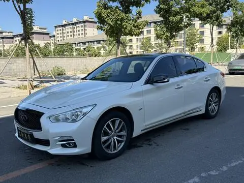 Infiniti Q50L 2016 — фото 1