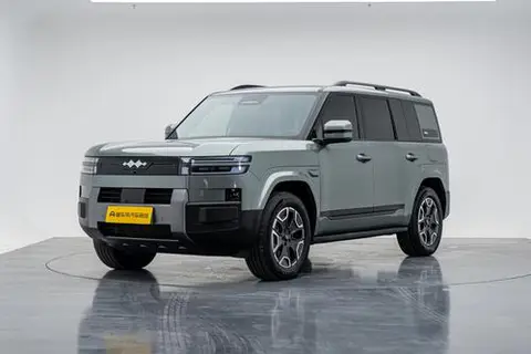 BYD Leopard 钛7 PHEV 2025