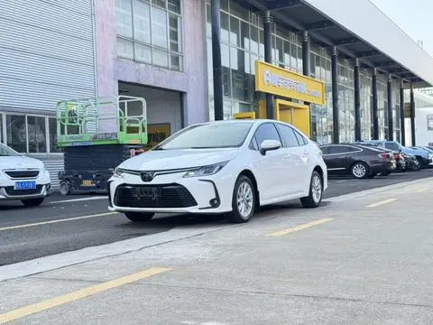 Toyota Corolla 2021 — фото 1