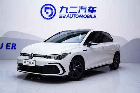 Volkswagen Golf 2021