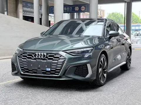 Audi A3 2024 — фото 1