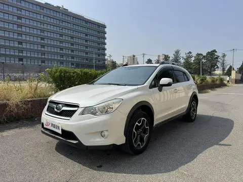 Subaru XV 2012 — фото 1