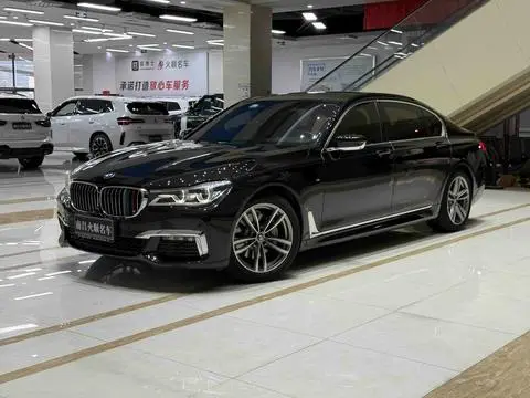 BMW 7 Series 2018 — фото 1