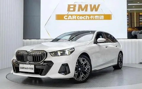 BMW 5 Series 2024