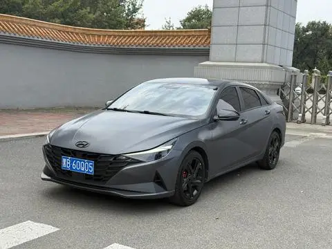 Hyundai Elantra 2022