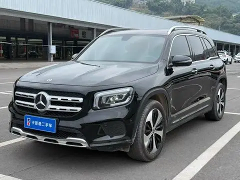 Mercedes-Benz GLB 2021