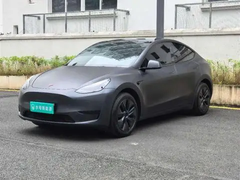 Tesla Model Y 2024 — фото 1