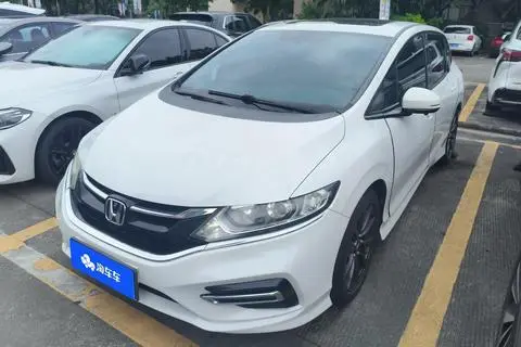 Honda Jade 2017