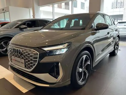Audi Q4 e-tron 2024